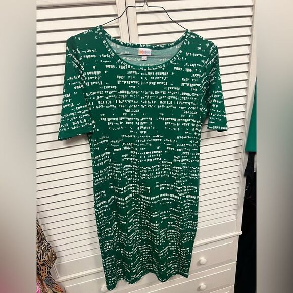 LuLaRoe Bright Green and White fitted Sheath Dress size Large - Picture 1 of 4
